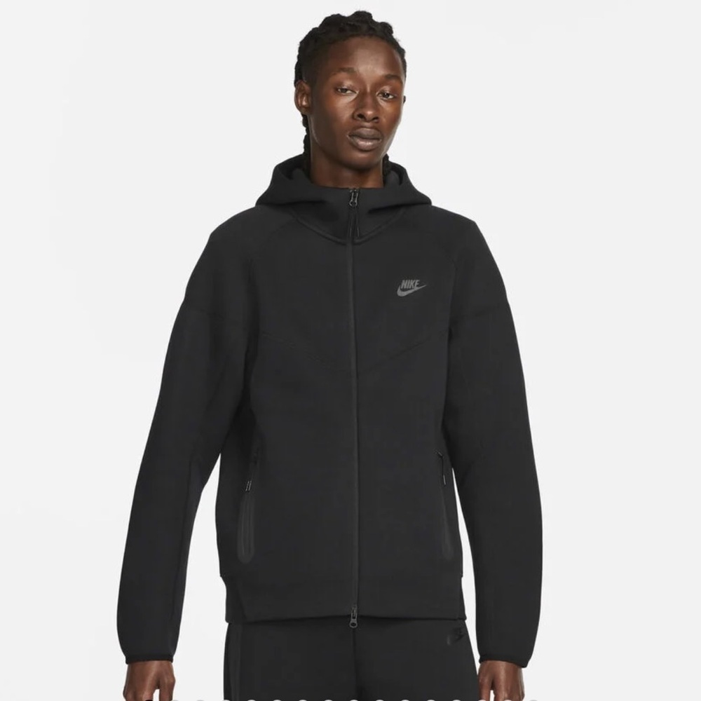 NIKE Sportswear Tech Fleece Windrunner
Men's Full-Zip Hoodie - NWOT